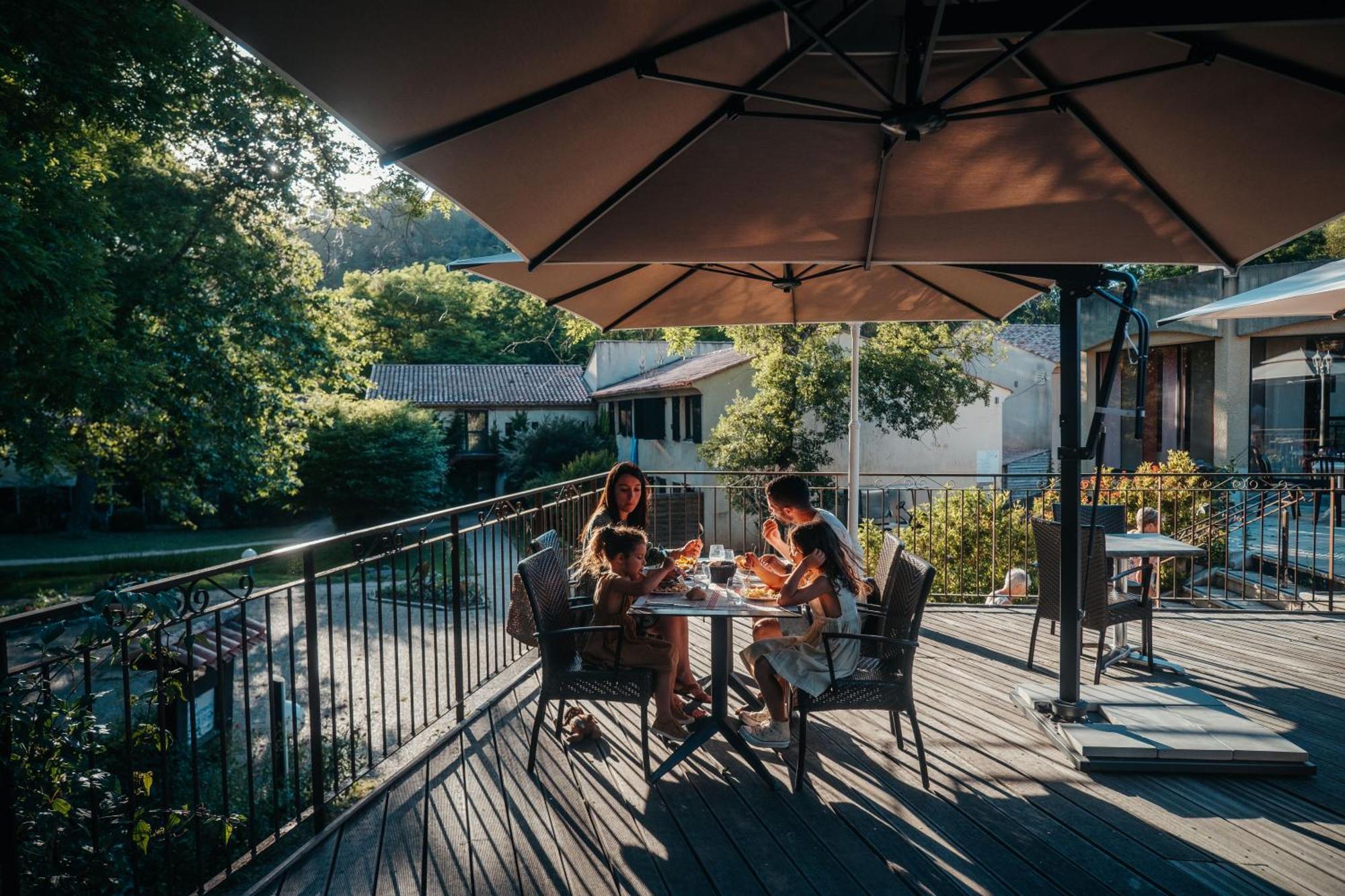 Club Vacances Bleues Domaine De Chateau Laval グレウー・レ・バン エクステリア 写真