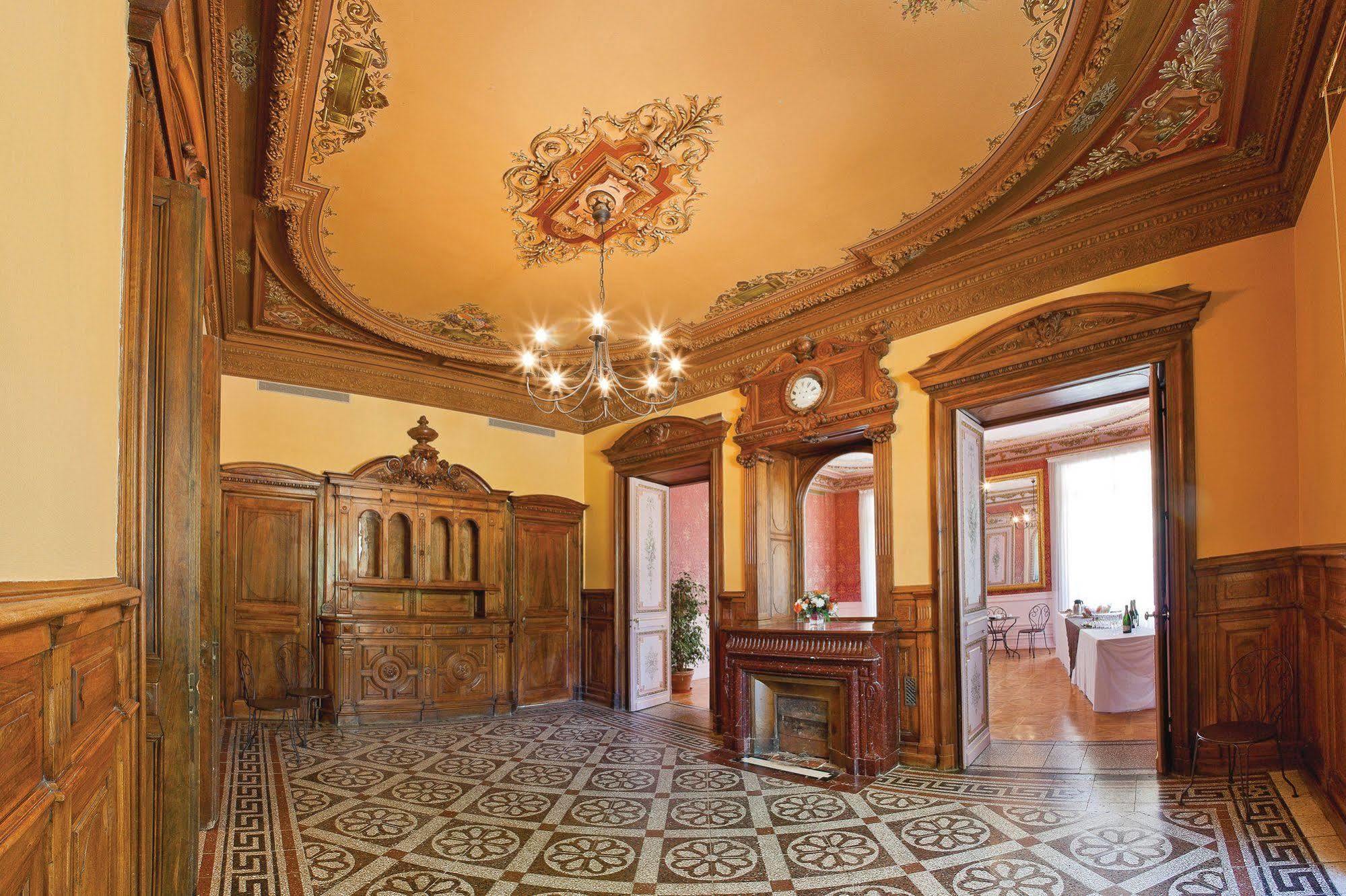 Club Vacances Bleues Domaine De Chateau Laval グレウー・レ・バン エクステリア 写真