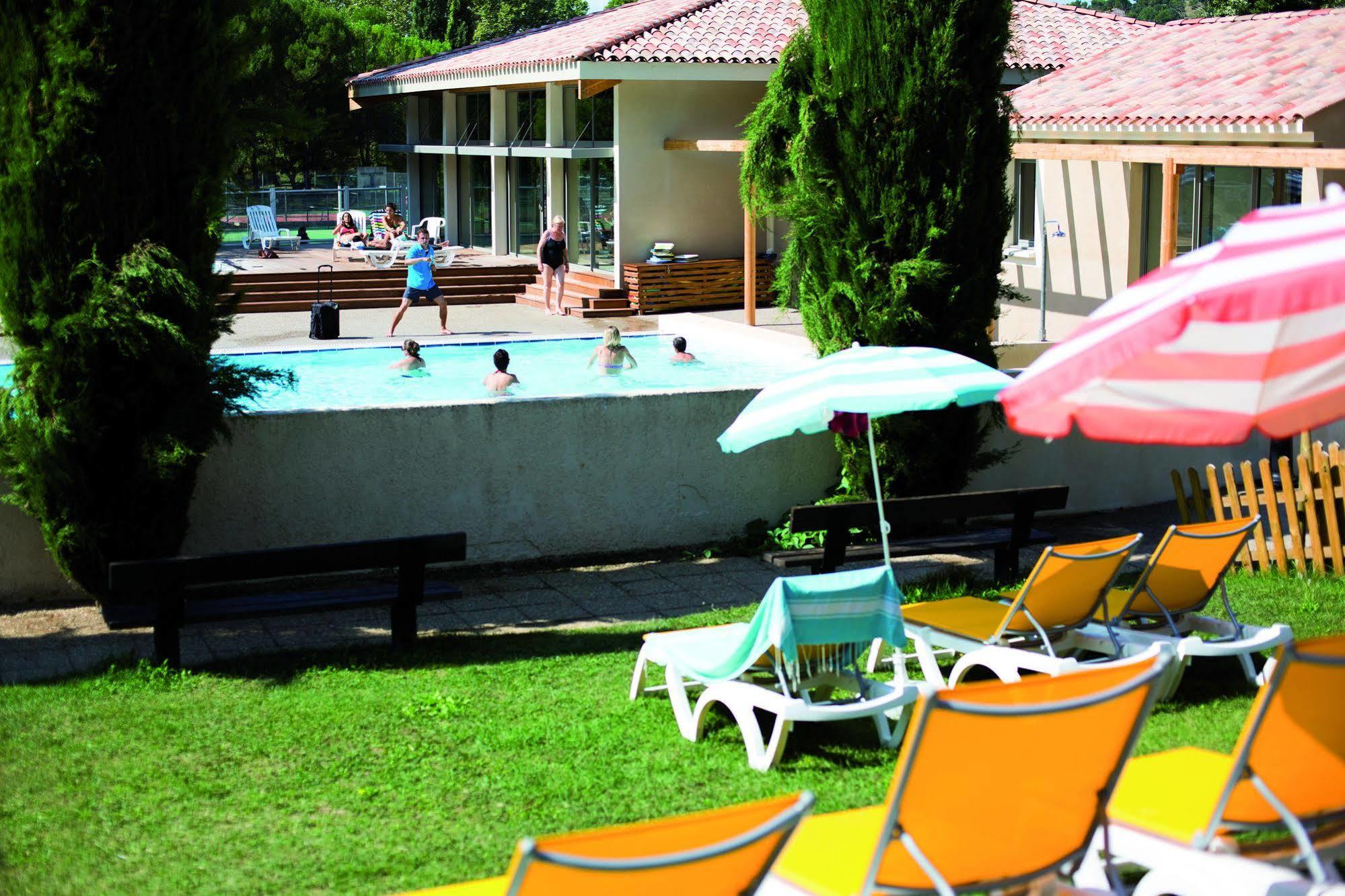 Club Vacances Bleues Domaine De Chateau Laval グレウー・レ・バン エクステリア 写真