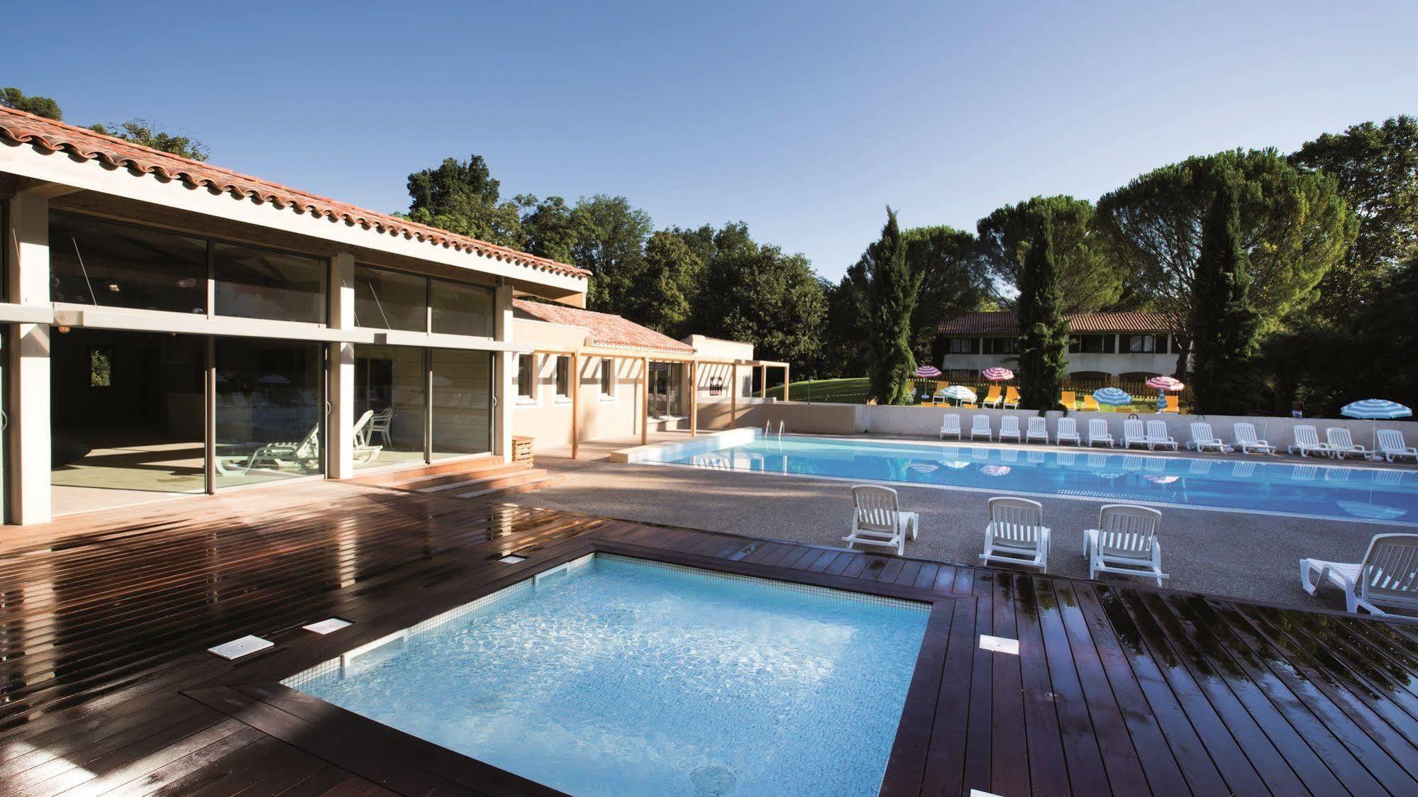 Club Vacances Bleues Domaine De Chateau Laval グレウー・レ・バン エクステリア 写真